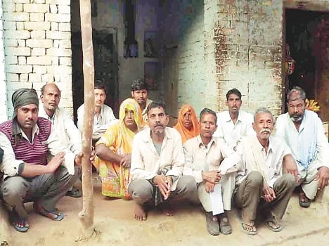 three person arrest in pak jail
