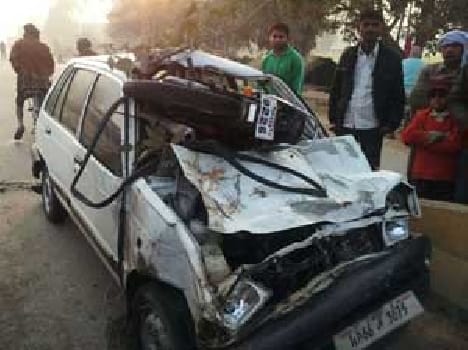 Car, bike , clashed , killing two brothers