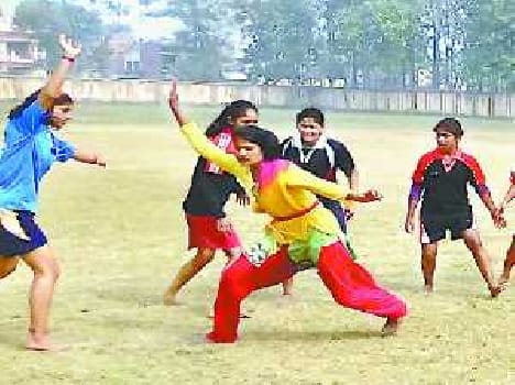 Rashi and Virender champion in race 