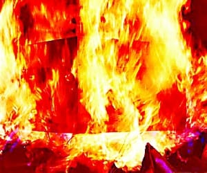 one burnt in fire
