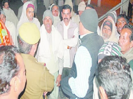 Farmers manage to get forward biased
