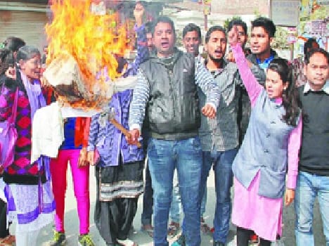 abvp burnt rahul gandhi statue