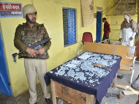 attack on police station mahavan