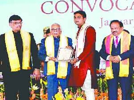 Apoorva declared LU's best Student