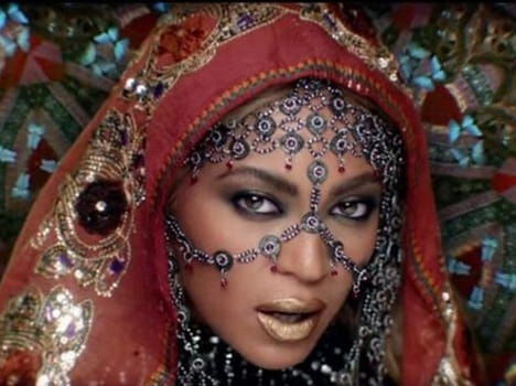 Coldplay video becomes hot social media topic