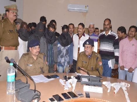 police arrested 7 dacoits of expressway