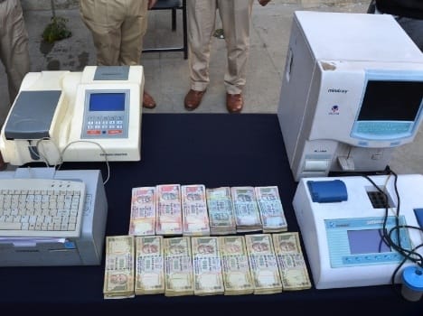 two, arrest, thief, gang, opened