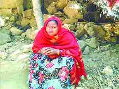 Women Pradhan's House ransacked.