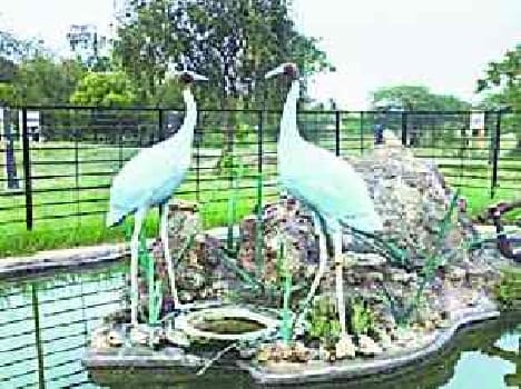 Tourist landmarks will again charm