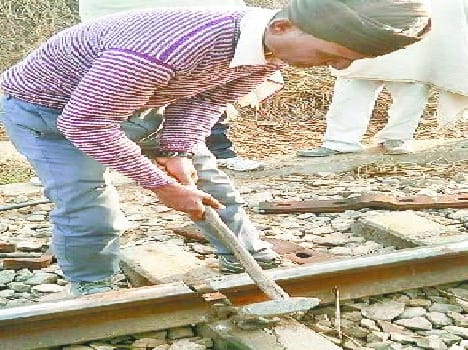 Crack in the railway 