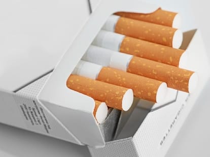 no rules follow in cigarettes sale.