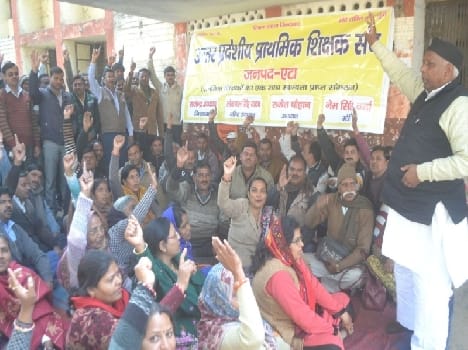 Teachers voted to boycott work encompass