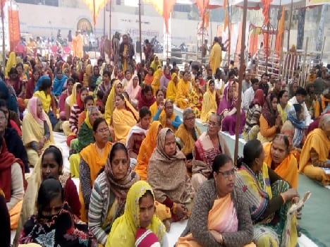 Gayatri Mahayagya said hundreds immolation
