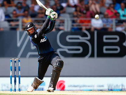 australia lost first odi against new zealand