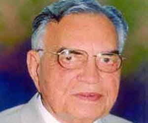 The leaders Dr. Balram Jakhar tribute