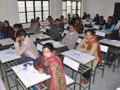 TET examiation given by many appilcants