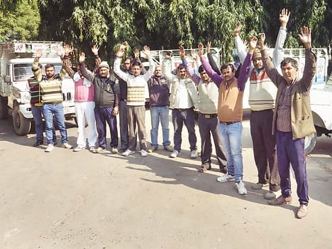 Milk Union drivers blockade 