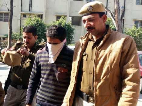 jammu kashmir resident suspicious man arrested in pathankot