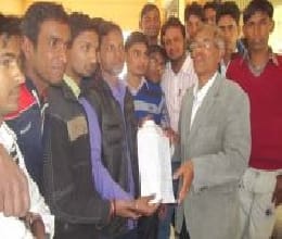 ABVP memorandum given to the principal