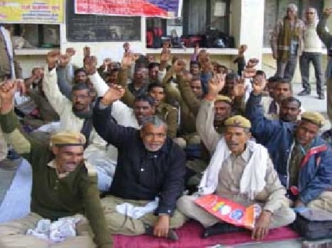 Demands will not cease until the house from the road