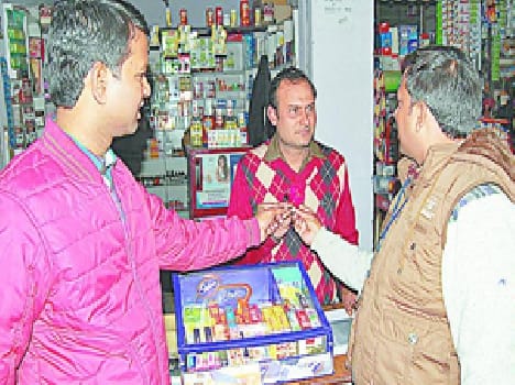 Trade Tax Department officers Gandhigiri