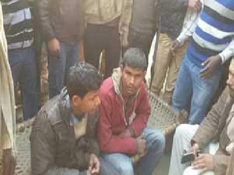 Assigned to the police seized three men accused of theft