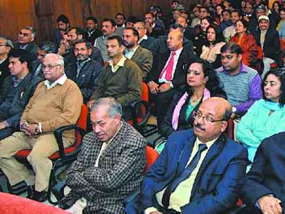 IAS dheera khandelwal book release in haryana rajbhawan