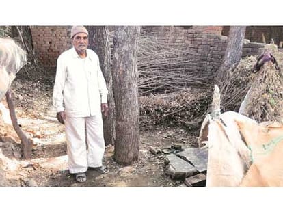 Dalit family can’t build toilet due to upper-caste ‘opposition’ in Mehsana.