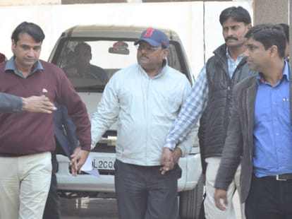 Yadav are not cooperating with the CBI inquiry