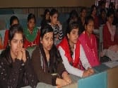 The deputy director of university students The course information to