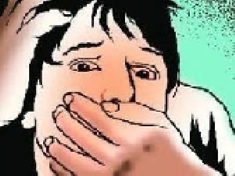 maternal father tries to rape