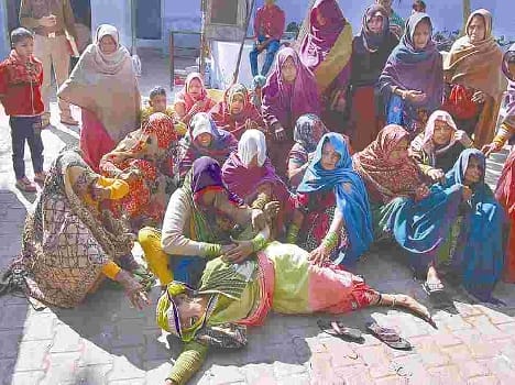 Entered the car in the wedding ceremony, a death, three injured