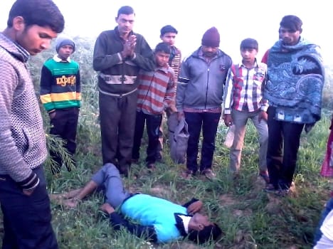 one dead body fournd in the field 