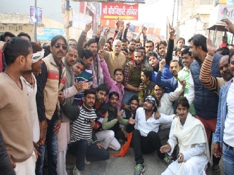 protest for new traffic system