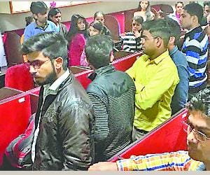40 arrested for fraud.