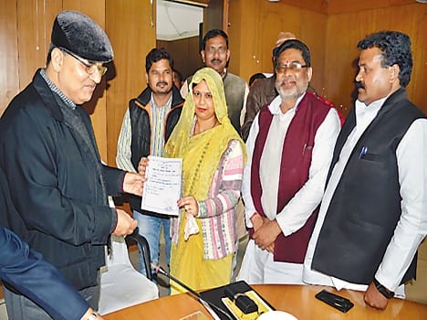 Following major elected unopposed in 14 blocks