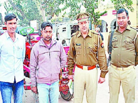 Crooks caught with looted tractors