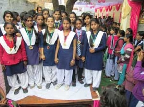 The intermediate students farewell