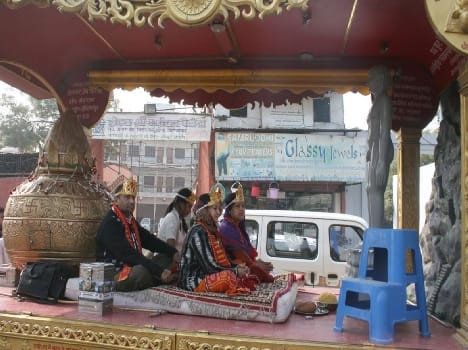 The cheers rang out from violence Suhagnagri