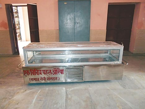 Dedicated people deep freezers