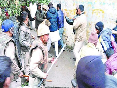 Unruly mob, police cracked staves