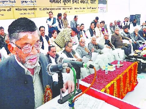 Tani fist to the old pension system