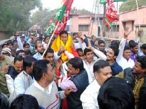 Block main election sp in lal
