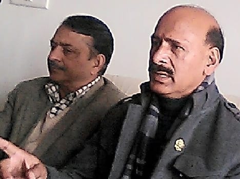 bjp mla ravinder ravi hits out at cm virbhadra singh.
