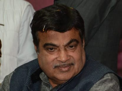 nitin gadkari annouce to developed national highway in up