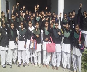 students failed in back exam protest agenest college.