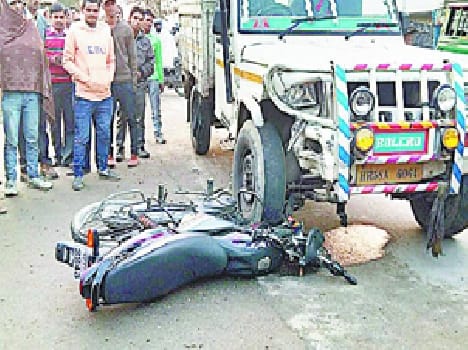 Bolero hit the bike rider killed