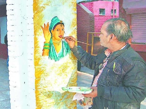 Shilpgram Festival crown was Snwarane