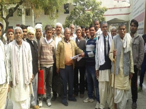 Crop failure, farmers expressed their rage on