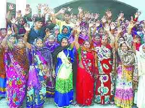 villegers protested against kotedar